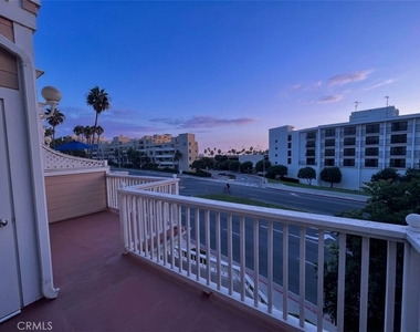 320 N Catalina Avenue - Photo Thumbnail 37