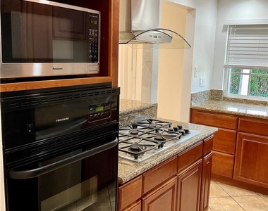 425 N Roni Lane - Photo Thumbnail 15