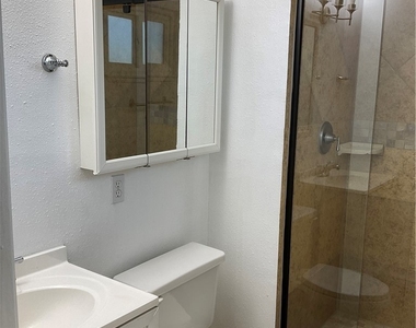 425 N Roni Lane - Photo Thumbnail 22