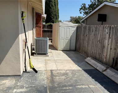 425 N Roni Lane - Photo Thumbnail 31