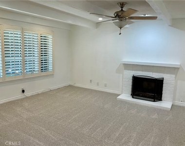 425 N Roni Lane - Photo Thumbnail 5
