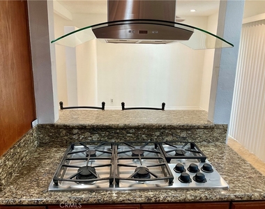425 N Roni Lane - Photo Thumbnail 14