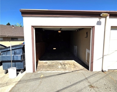 182 Preble - Photo Thumbnail 9