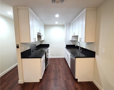 182 Preble - Photo Thumbnail 4