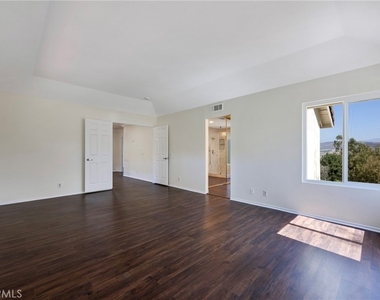 9821 Sunrise Lane - Photo Thumbnail 20