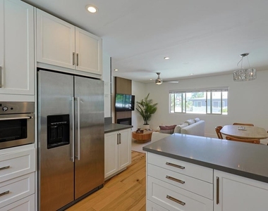 455 Orange Ave. - Photo Thumbnail 14