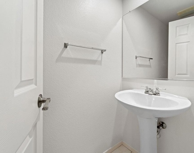 8265 Gold Coast Drive - Photo Thumbnail 9