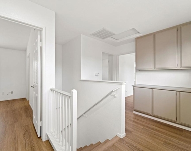 8265 Gold Coast Drive - Photo Thumbnail 15