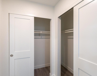 130 Peterson Avenue - Photo Thumbnail 12