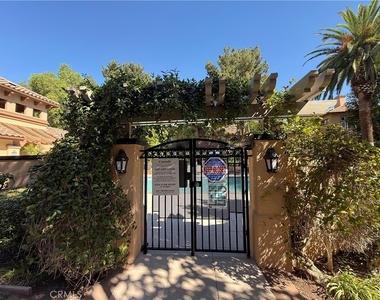 2671 Dunstan - Photo Thumbnail 29