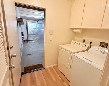 2671 Dunstan - Photo Thumbnail 4