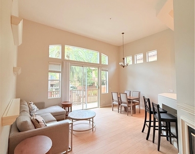 2671 Dunstan - Photo Thumbnail 9
