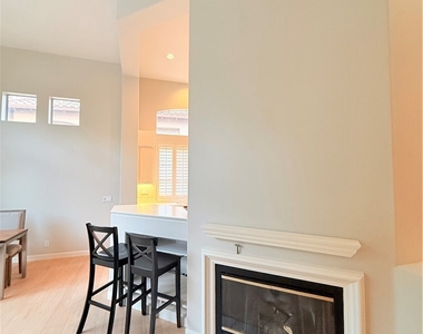 2671 Dunstan - Photo Thumbnail 10