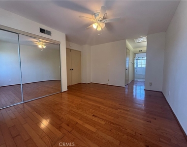 2971 Plaza Del Amo - Photo Thumbnail 10