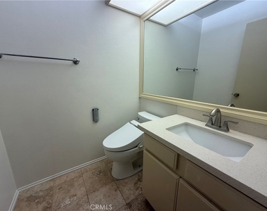 2971 Plaza Del Amo - Photo Thumbnail 3