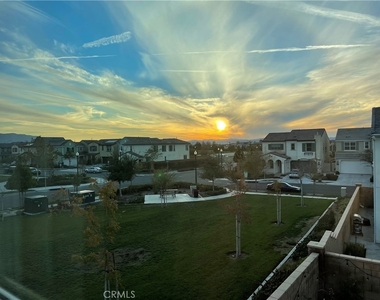 4884 Ophelia Lane - Photo Thumbnail 9