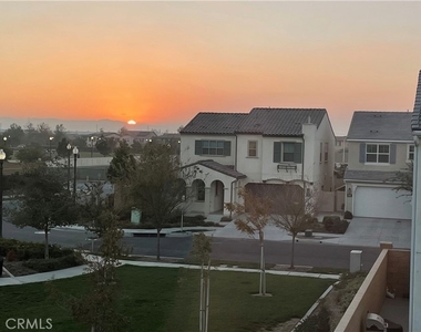 4884 Ophelia Lane - Photo Thumbnail 5