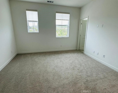 32445 Combine Dr - Photo Thumbnail 12