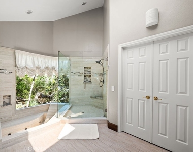 2210 Bridge - Photo Thumbnail 7