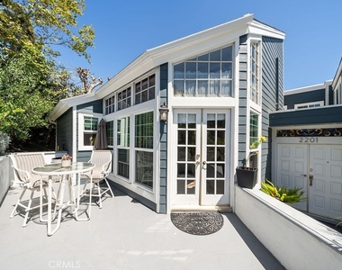 2210 Bridge - Photo Thumbnail 4