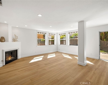 2 Bootstrap Court - Photo Thumbnail 4