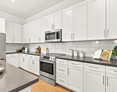 777 Michael Court - Photo Thumbnail 5