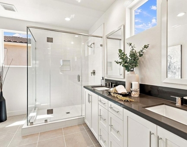 777 Michael Court - Photo Thumbnail 8