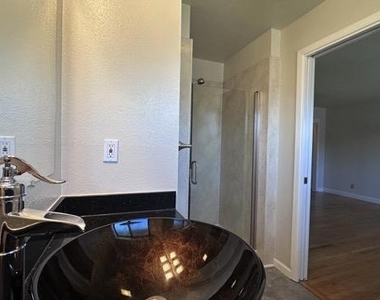 10734 Martinwood Way - Photo Thumbnail 10