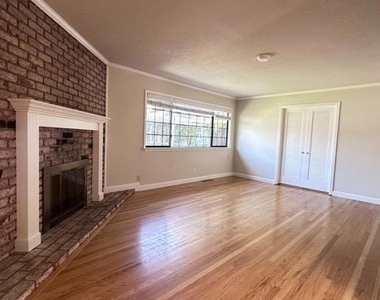 10734 Martinwood Way - Photo Thumbnail 1