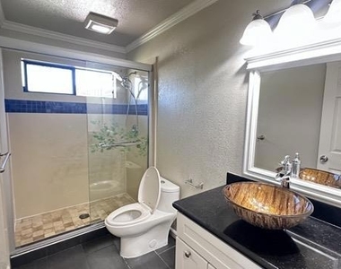 10734 Martinwood Way - Photo Thumbnail 14