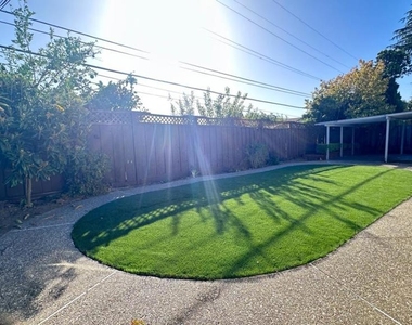 10734 Martinwood Way - Photo Thumbnail 26