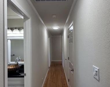 10734 Martinwood Way - Photo Thumbnail 15