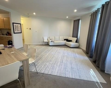1515 Arc Way - Photo Thumbnail 10