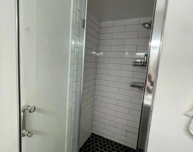 1515 Arc Way - Photo Thumbnail 9
