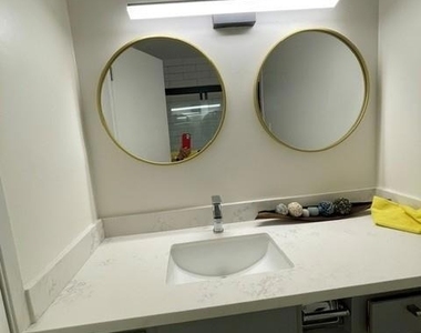 1515 Arc Way - Photo Thumbnail 6