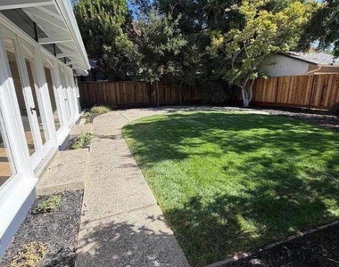 185 Garland Drive - Photo Thumbnail 24