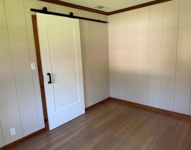 185 Garland Drive - Photo Thumbnail 12