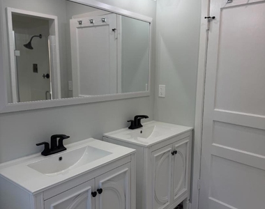 185 Garland Drive - Photo Thumbnail 17