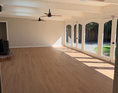 185 Garland Drive - Photo Thumbnail 5