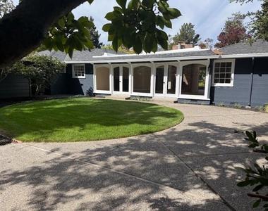 185 Garland Drive - Photo Thumbnail 26
