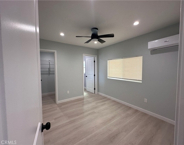 1025 W 11th - Photo Thumbnail 6