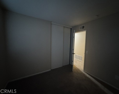 11562 Hartford Court - Photo Thumbnail 25