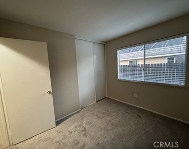 11562 Hartford Court - Photo Thumbnail 27