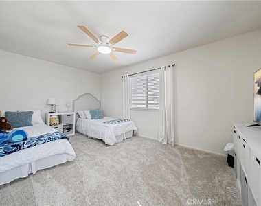 6635 Altawoods Way - Photo Thumbnail 15