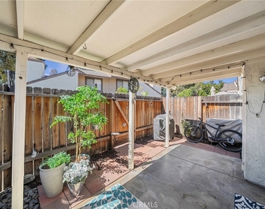 6635 Altawoods Way - Photo Thumbnail 19
