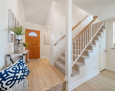 6635 Altawoods Way - Photo Thumbnail 2