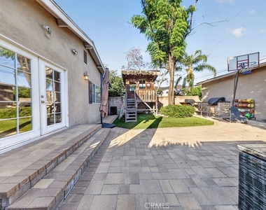 1256 Irving Avenue - Photo Thumbnail 41