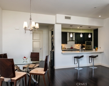 607 Caruso Avenue - Photo Thumbnail 10