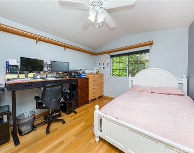 29324 Begonias Lane - Photo Thumbnail 8