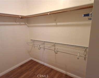 1328 N Columbus Avenue - Photo Thumbnail 25
